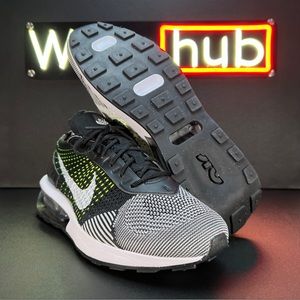 Nike Air Max Flyknit Racer Running Shoes • DM9073-002 • Black / Volt • WMNS 10